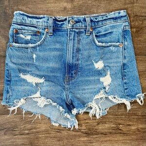 Abercrombie & Fitch - The Mom Short High Rise Denim Shorts - Women’s 26 / 2